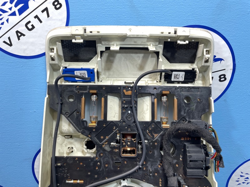 Плафон салонный, 1500 рублей, Санкт-Петербург