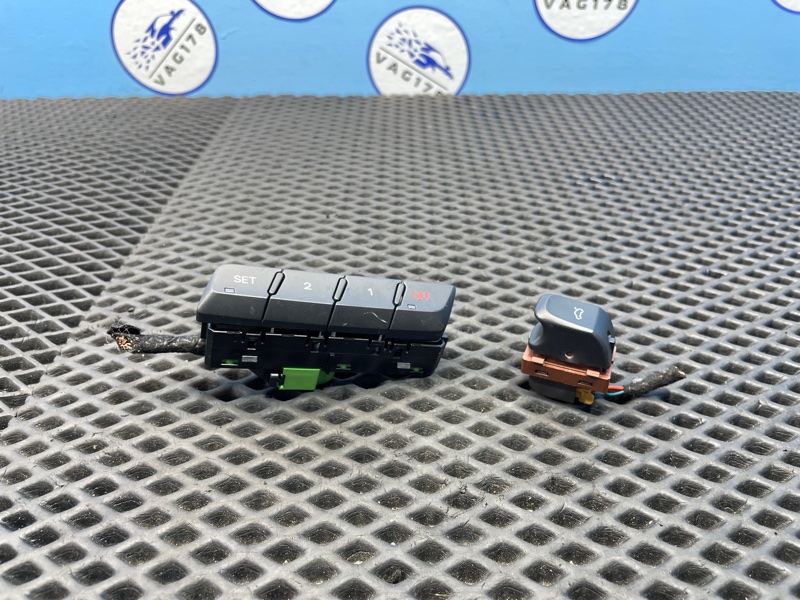 Кнопка центрального замка, 1000 рублей, Санкт-Петербург