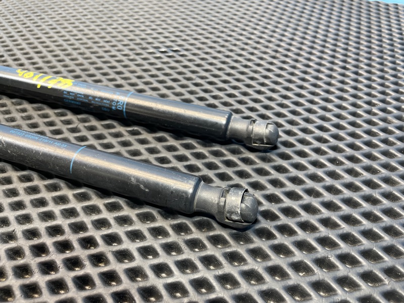 Амортизатор багажника, 1000 рублей, Санкт-Петербург