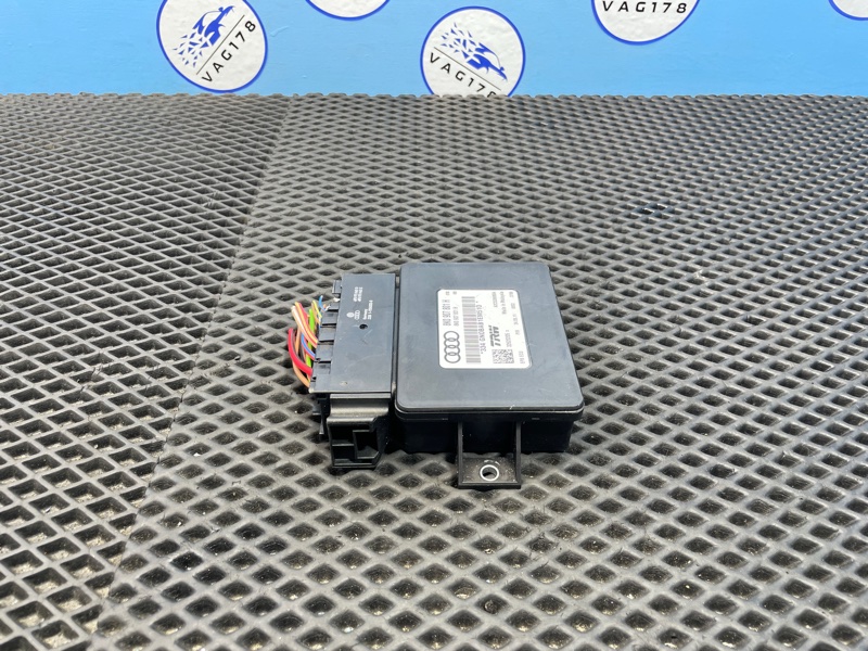 Блок управления стояночным тормозом, 1000 рублей, Санкт-Петербург