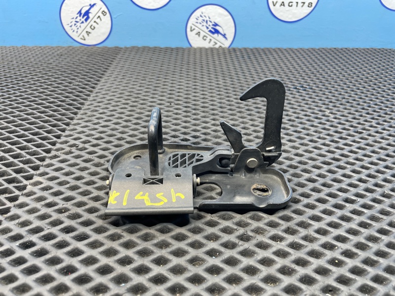 Крючок капота, 1000 рублей, Санкт-Петербург