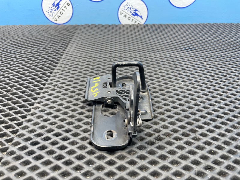 Крючок капота, 1000 рублей, Санкт-Петербург