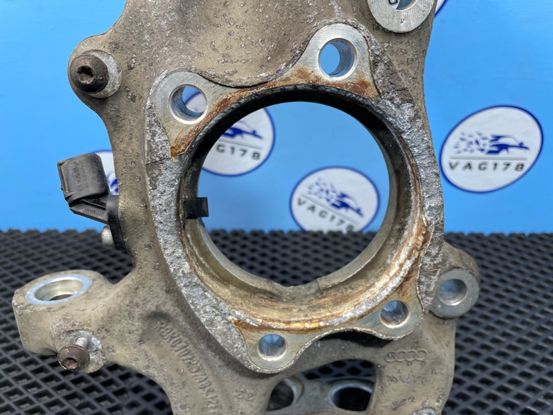 Кулак поворотный, 14000 рублей, Санкт-Петербург