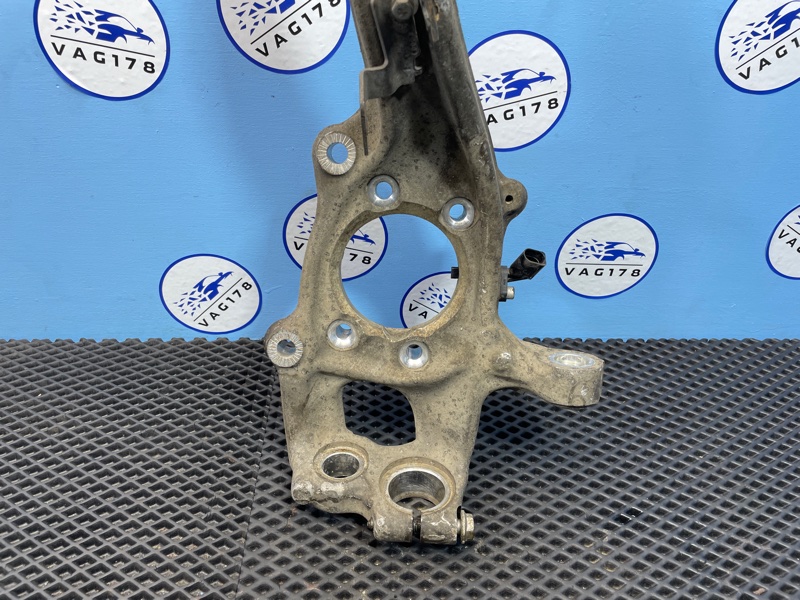 Кулак поворотный, 14000 рублей, Санкт-Петербург