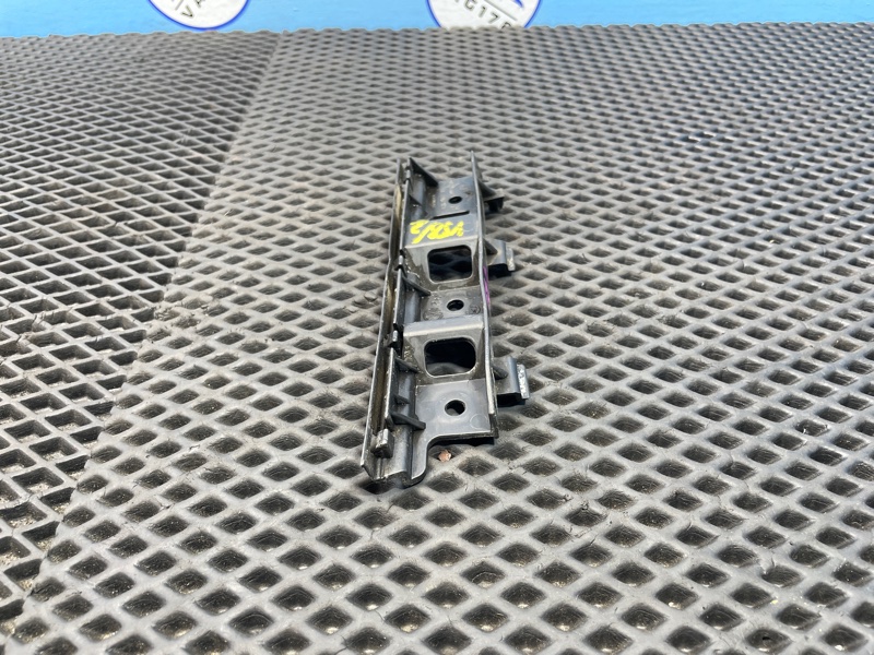 Направляющая бампера, 1000 рублей, Санкт-Петербург