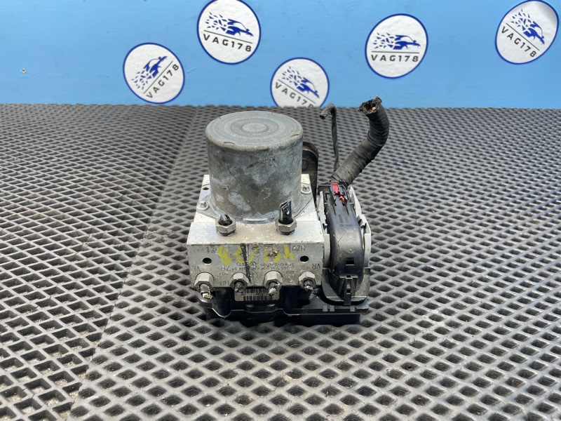 Блок ABS, 2000 рублей, Санкт-Петербург