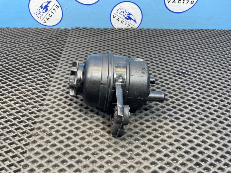 Бачок гидроусилителя, 1000 рублей, Санкт-Петербург