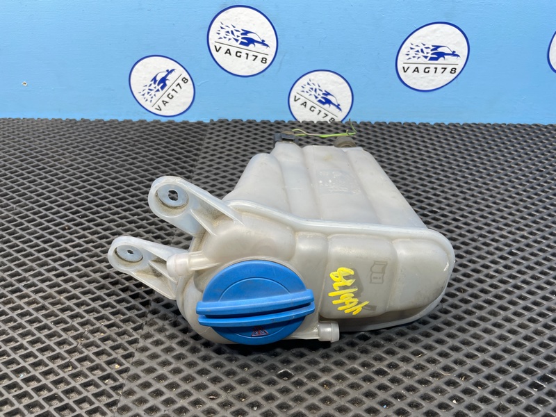 Бачок расширительный, 2000 рублей, Санкт-Петербург