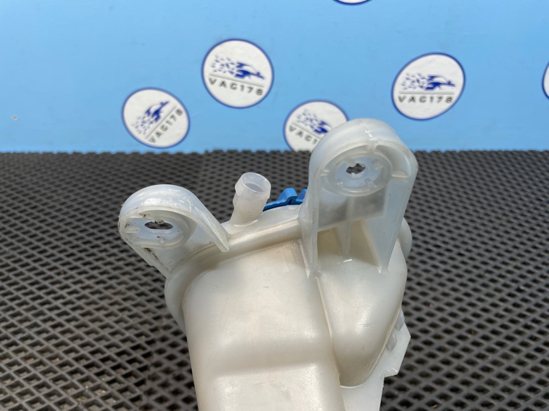 Бачок расширительный, 2000 рублей, Санкт-Петербург