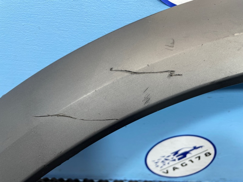 Накладка крыла, 1500 рублей, Санкт-Петербург