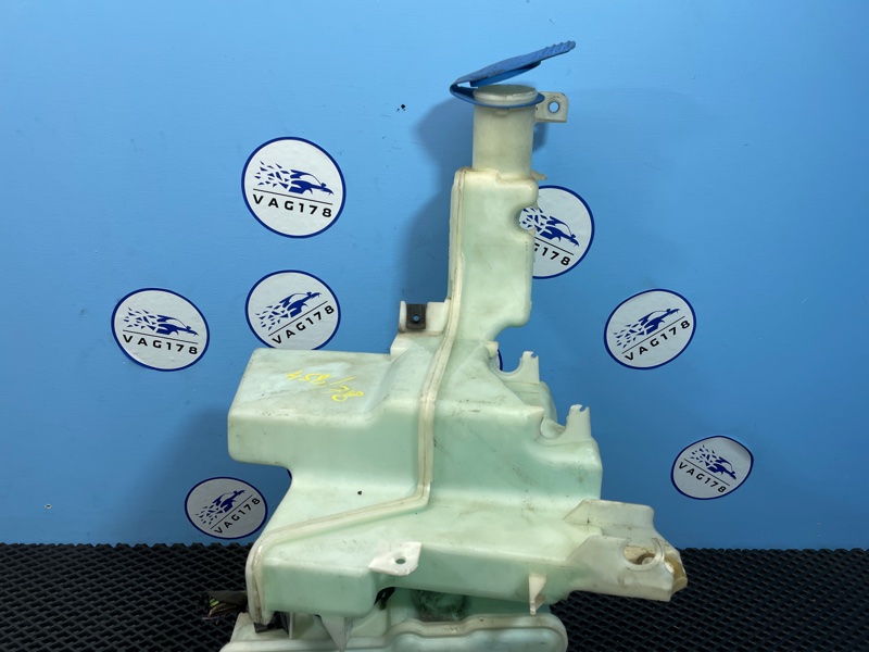 Бачок омывателя лобового стекла, 2500 рублей, Санкт-Петербург