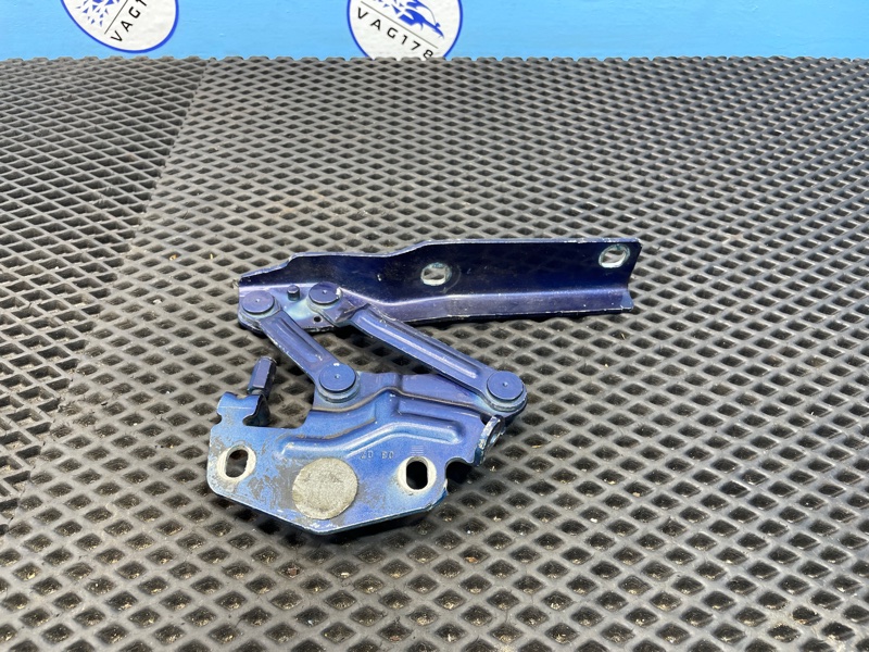 Петля капота, 1000 рублей, Санкт-Петербург