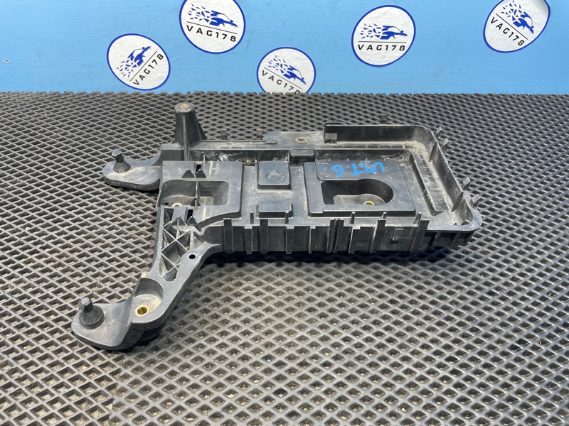 Крепление АКБ, 1000 рублей, Санкт-Петербург