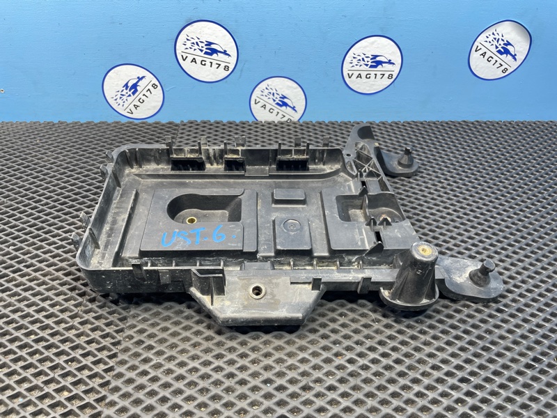 Крепление АКБ, 1000 рублей, Санкт-Петербург