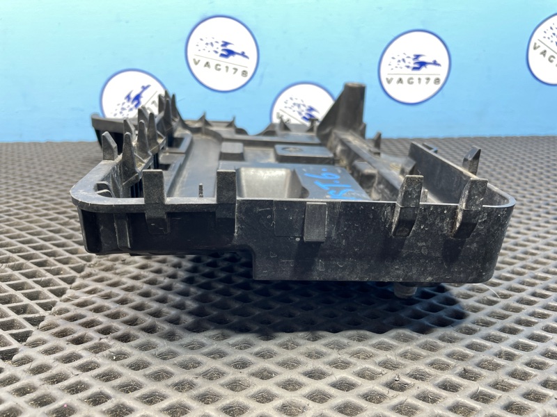 Крепление АКБ, 1000 рублей, Санкт-Петербург