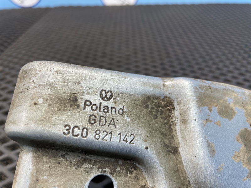 Кронштейн крепления крыла, 1000 рублей, Санкт-Петербург