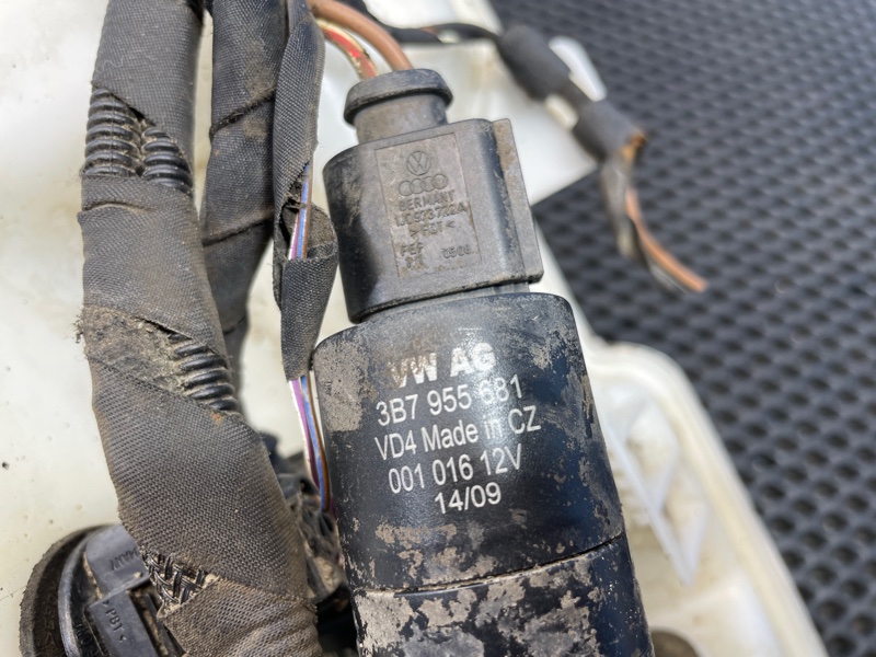 Бачок омывателя лобового стекла, 2500 рублей, Санкт-Петербург