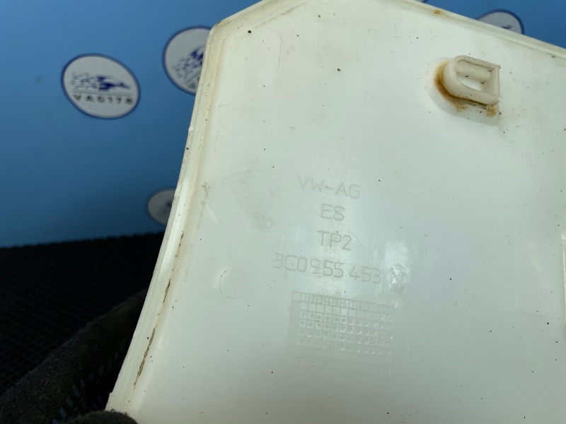 Бачок омывателя лобового стекла, 2500 рублей, Санкт-Петербург