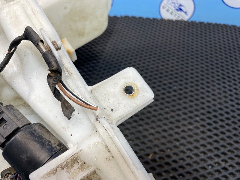 Бачок омывателя лобового стекла, 2500 рублей, Санкт-Петербург