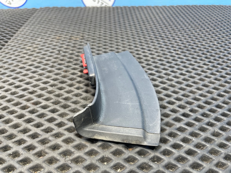 Щиток фонаря, 1000 рублей, Санкт-Петербург