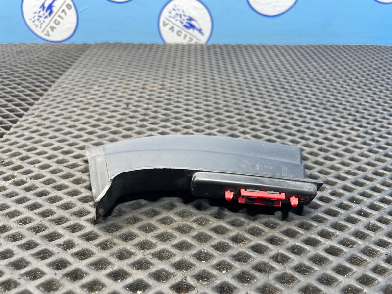 Щиток фонаря, 1000 рублей, Санкт-Петербург