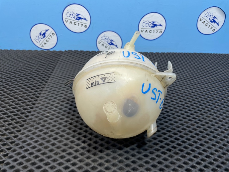 Бачок расширительный, 1000 рублей, Санкт-Петербург