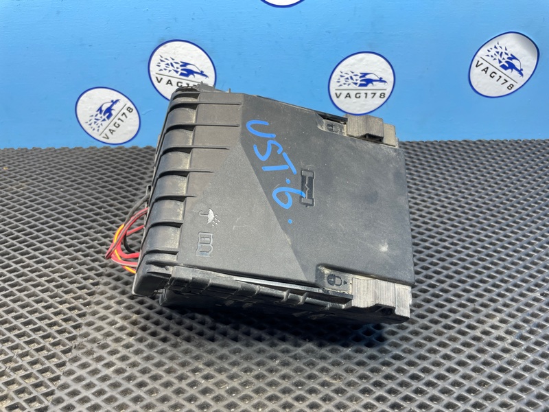 Блок предохранителей, 1000 рублей, Санкт-Петербург