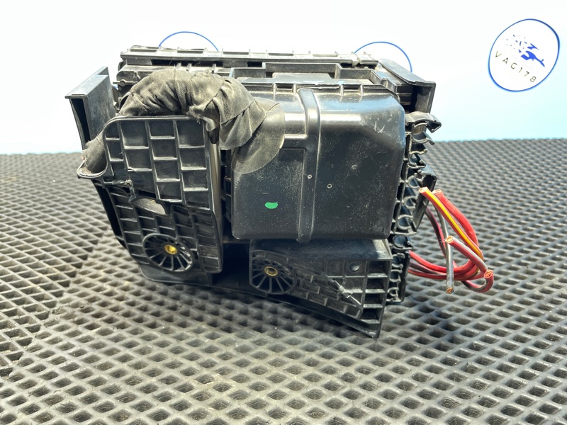 Блок предохранителей, 1000 рублей, Санкт-Петербург