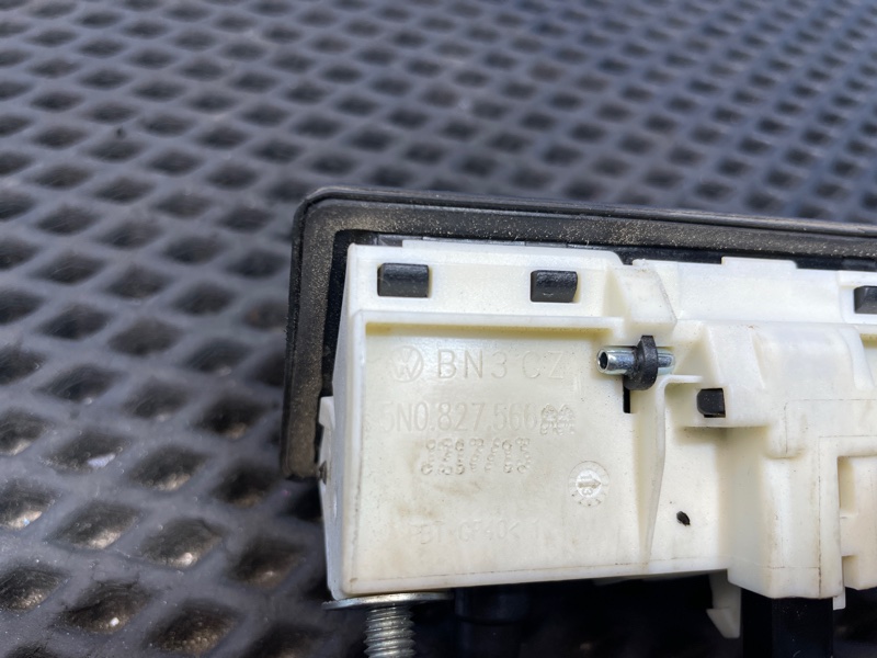 Кнопка открывания багажника, 5000 рублей, Санкт-Петербург