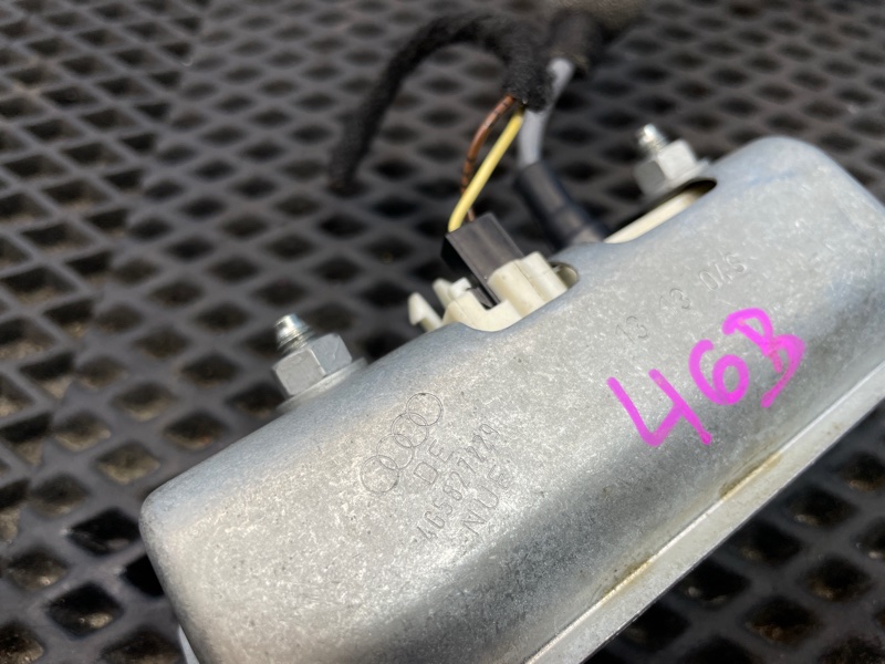 Кнопка открывания багажника, 5000 рублей, Санкт-Петербург