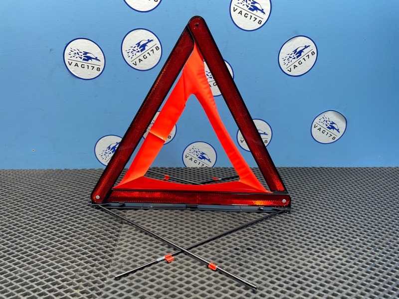 Знак аварийной остановки, 1000 рублей, Санкт-Петербург