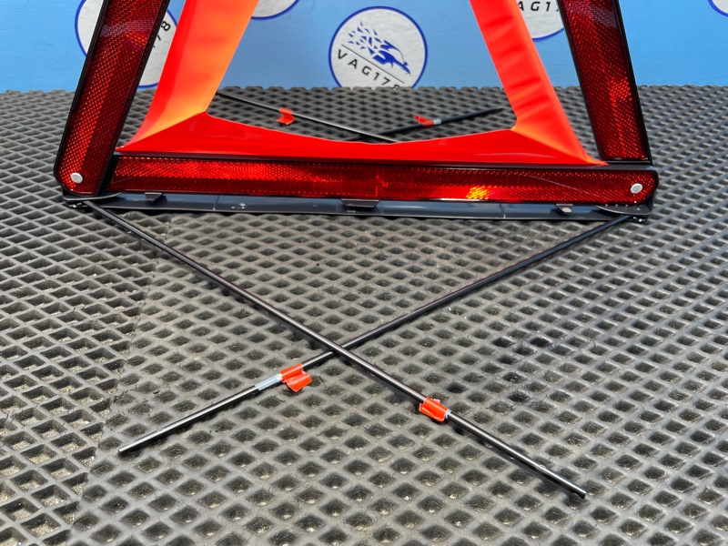 Знак аварийной остановки, 1000 рублей, Санкт-Петербург