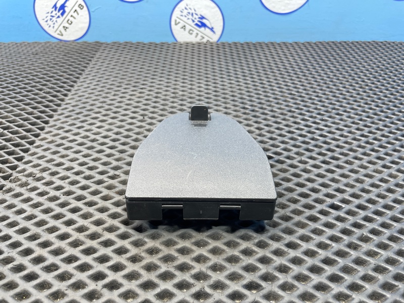 Кронштейн знака аварийной остановки, 1000 рублей, Санкт-Петербург