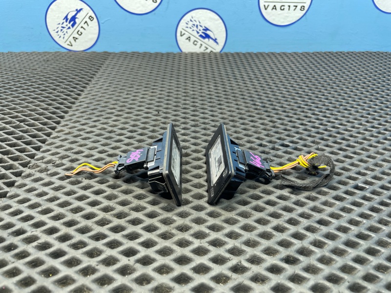 Фонарь подсветки номера, 1000 рублей, Санкт-Петербург