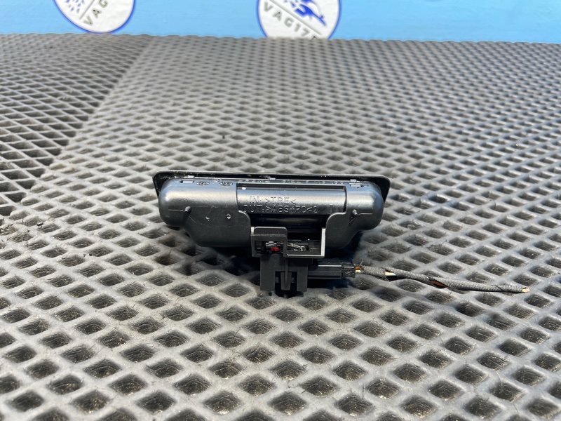 Кнопка открывания багажника, 1000 рублей, Санкт-Петербург