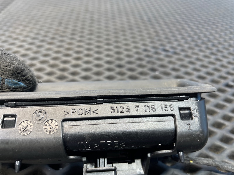 Кнопка открывания багажника, 1000 рублей, Санкт-Петербург