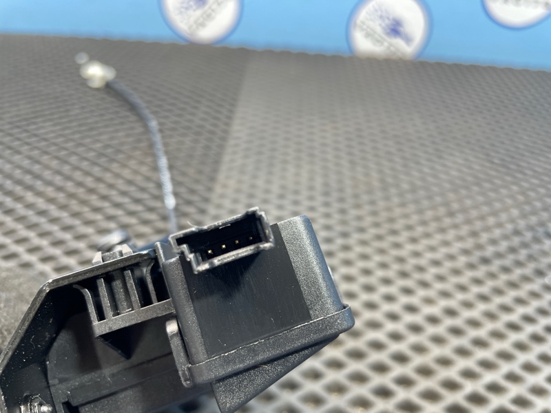 Замок багажника, 2000 рублей, Санкт-Петербург