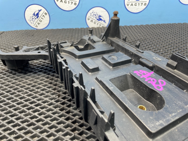 Крепление АКБ, 1000 рублей, Санкт-Петербург