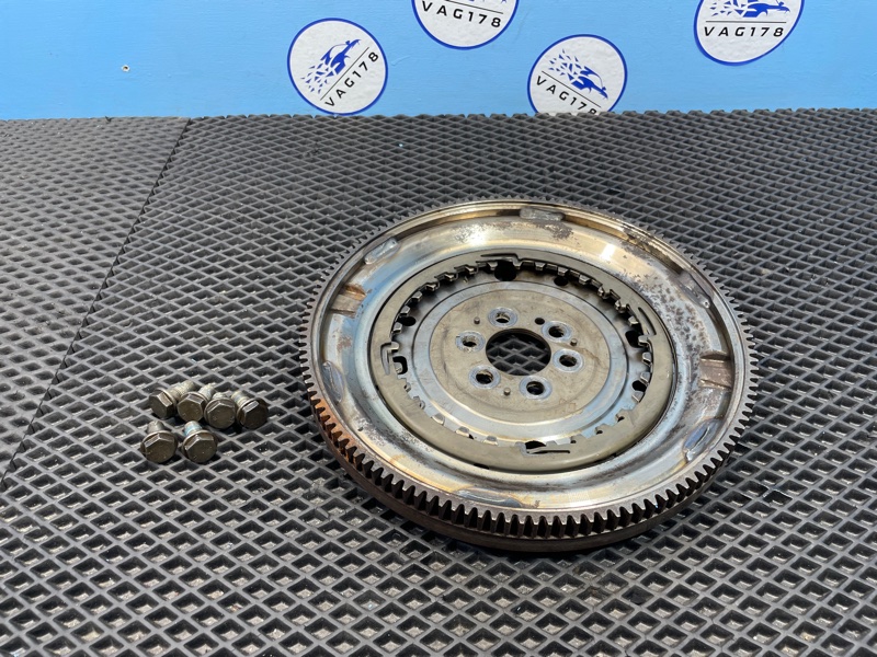 Маховик, 5000 рублей, Санкт-Петербург