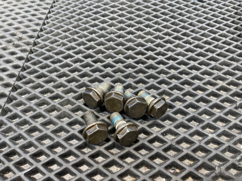 Маховик, 5000 рублей, Санкт-Петербург