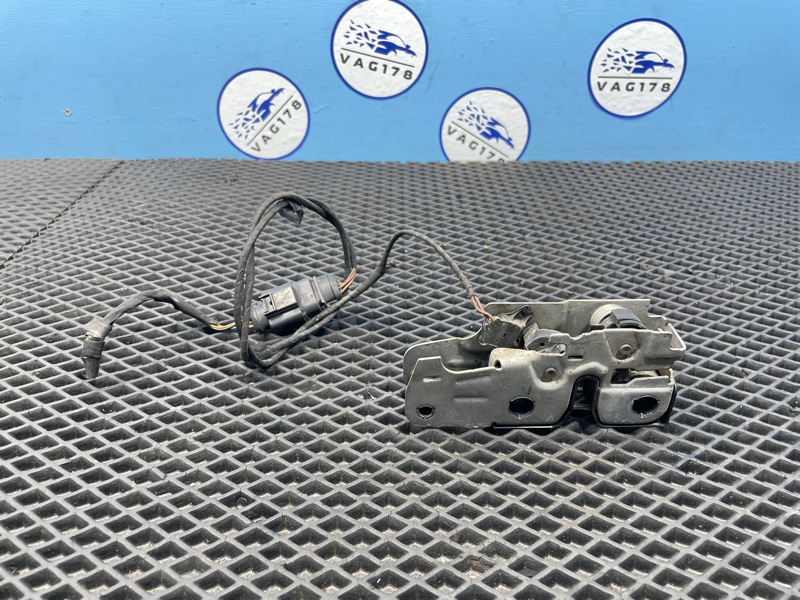 Замок капота, 1000 рублей, Санкт-Петербург