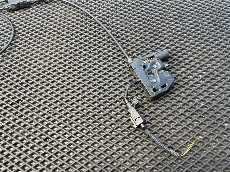 Замок капота, 3000 рублей, Санкт-Петербург