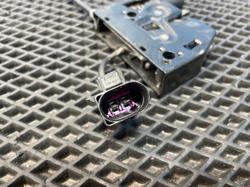 Замок капота, 3000 рублей, Санкт-Петербург