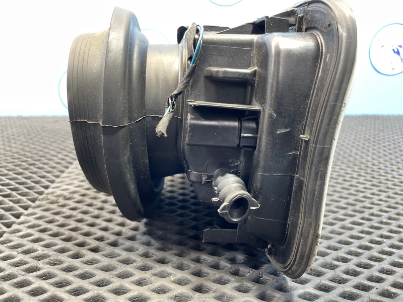 Лючок бензобака, 1500 рублей, Санкт-Петербург