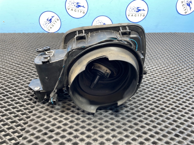 Лючок бензобака, 1500 рублей, Санкт-Петербург