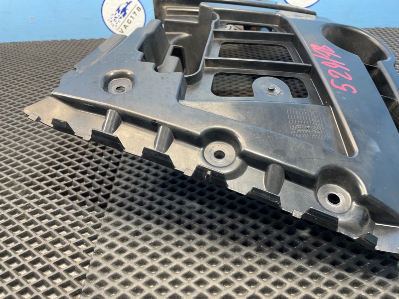 Направляющая бампера, 1500 рублей, Санкт-Петербург