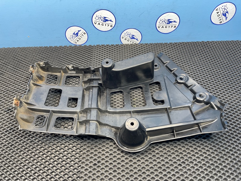 Направляющая бампера, 1500 рублей, Санкт-Петербург