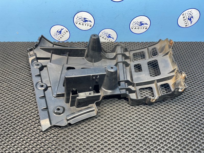 Направляющая бампера, 1500 рублей, Санкт-Петербург