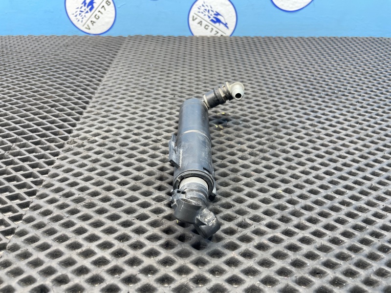 Форсунка омывателя фары, 500 рублей, Санкт-Петербург