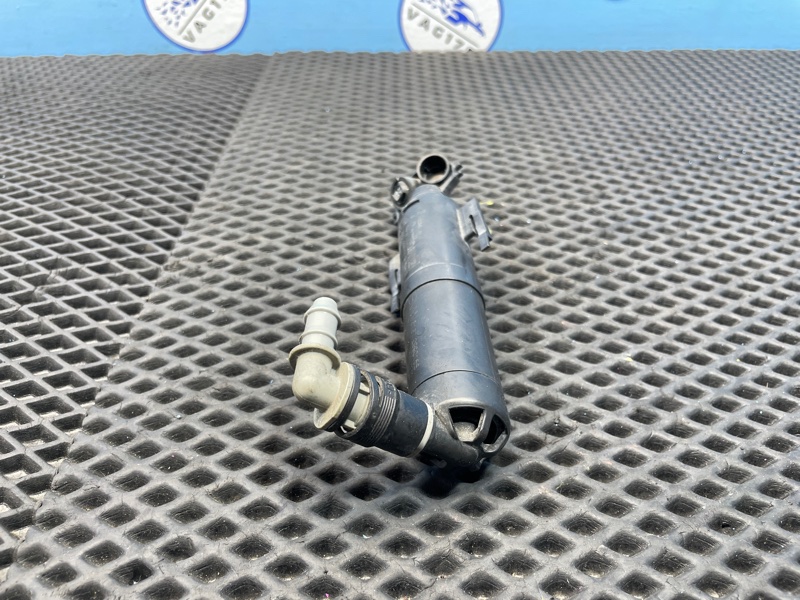 Форсунка омывателя фары, 500 рублей, Санкт-Петербург